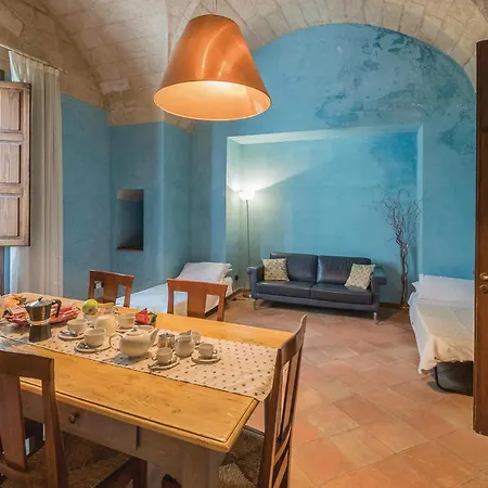 Apartment 1 Bedroom Awesome In Le