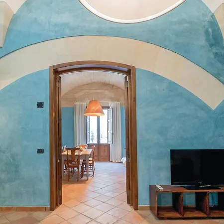 1 Bedroom Awesome In Le Apartment Lecce